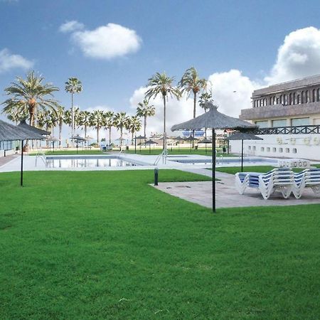 Nice apartment in Benalmdena Costa with 1 Bedrooms, WiFi&Outdoor swimming pool Benalmádena Buitenkant foto