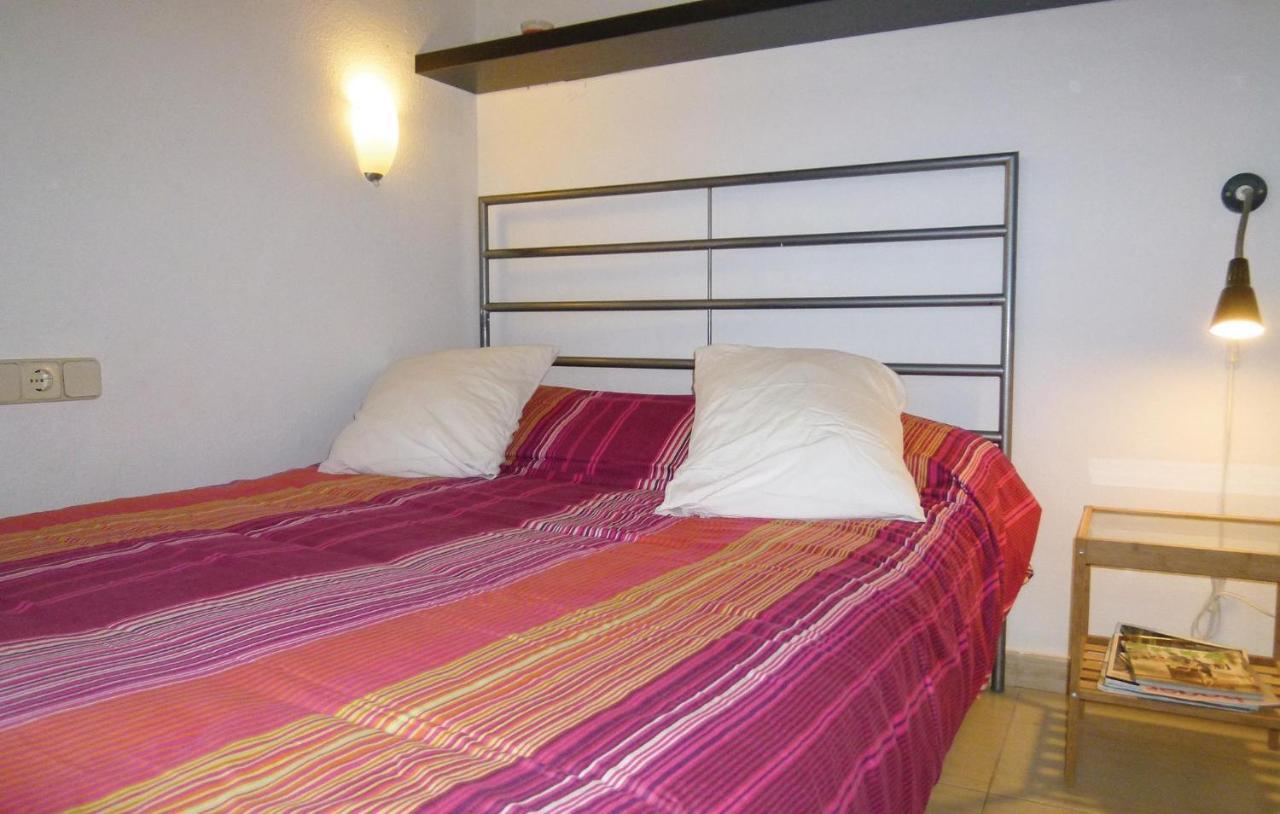 Nice apartment in Benalmdena Costa with 1 Bedrooms, WiFi&Outdoor swimming pool Benalmádena Buitenkant foto