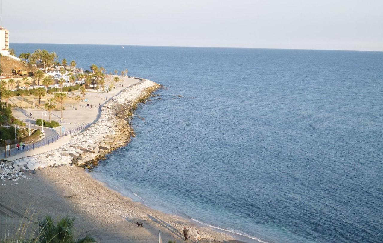 Nice apartment in Benalmdena Costa with 1 Bedrooms, WiFi&Outdoor swimming pool Benalmádena Buitenkant foto